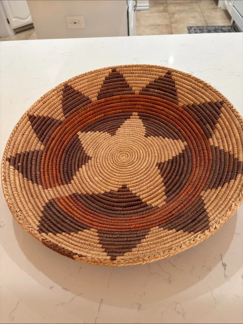 Navajo Ceremonial Basket Native American PreOwned Artwork. Beautiful Woven